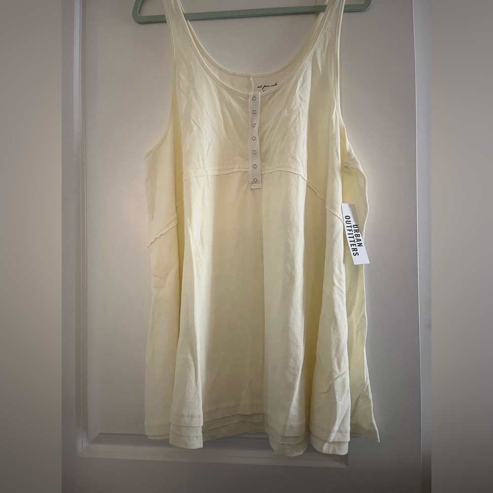 Urban Outfitters Out from Under Tank Size Med - Picture 2 of 6